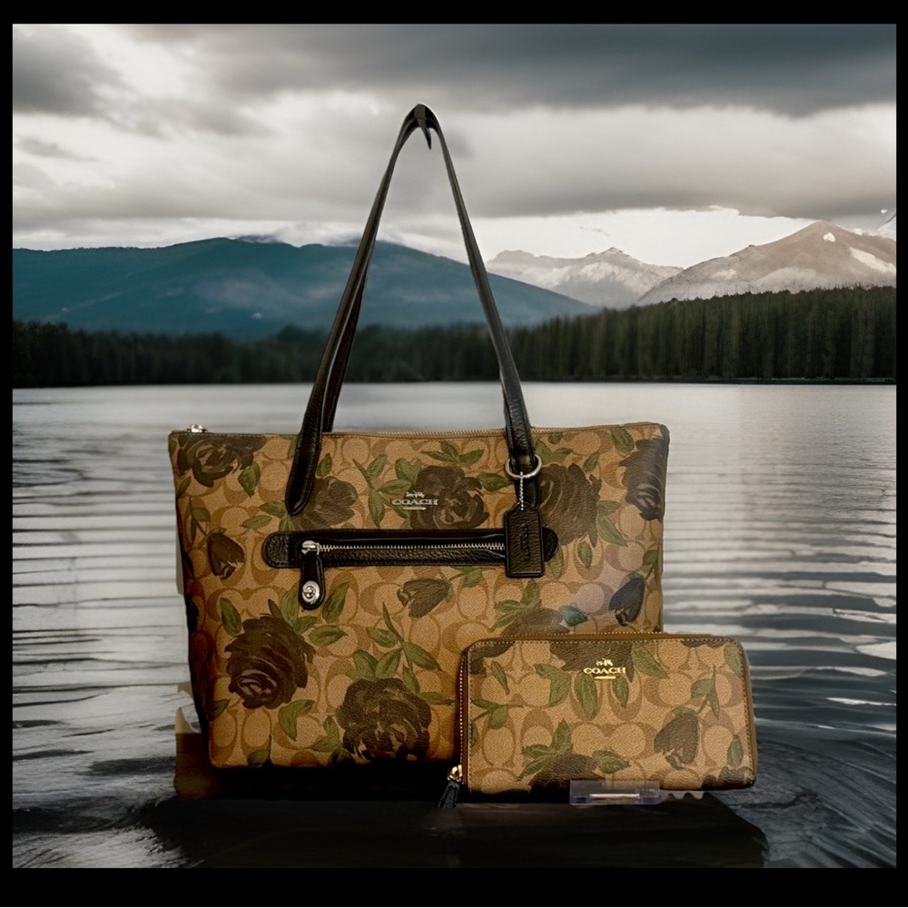 Coach Camo Rose Taylor Tote In Khaki/Black with Matching Lg Wallet EUC! RARE! 🤩